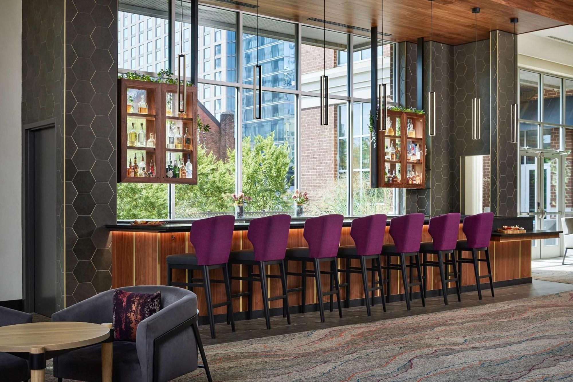 Hilton Garden Downtown Convention Center Hotel 3*